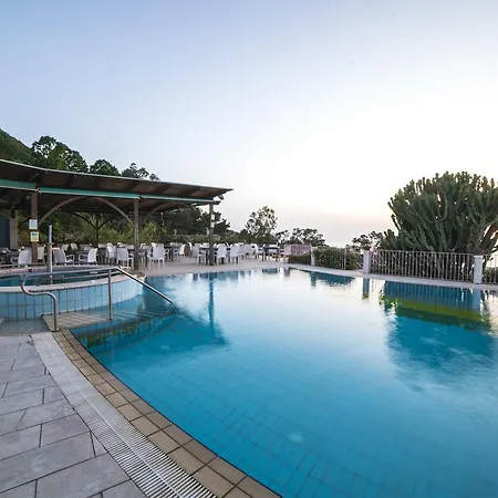 Carlo Magno Hotel